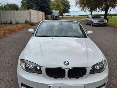 Gebraucht BMW 120 Cabriolet M Sport 170 PS (125 kW) 2009 Weiß Cabrio