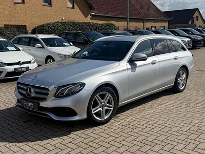 Gebraucht Mercedes E220 194 PS (142 kW) 2017 Silber Kombi