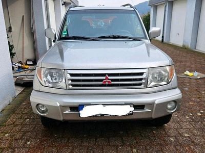 Silber Gebraucht 2002 Mitsubishi Pajero SUV | 3.200 € (Etwas zu teuer)