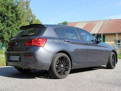 Gebraucht BMW 116 109 PS (80 kW) 2015 Grau Kleinwagen
