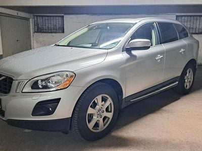 Second-hand Volvo XC60 Summum 205 CP (150 kW) 2009 Argintiu SUV