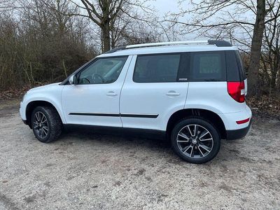 Gebraucht Skoda Yeti Adventure 140 PS (102 kW) 2014 Weiß SUV