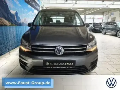 Gebraucht VW Caddy Comfortline 125 PS (91 kW) 2018 Grau metallic Van / Kleinbus