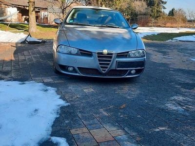 Silber Gebraucht 2004 Alfa Romeo 156 Limousine | 450 €