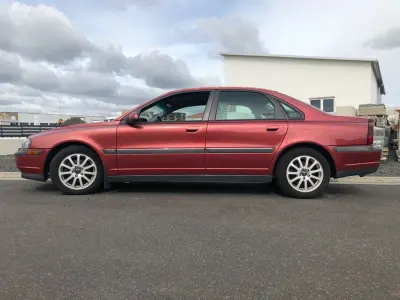 Gebraucht Volvo S80 140 PS (102 kW) 1999 Rot Limousine
