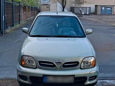 Used Nissan Micra 60 HP (44 kW) 2001 Purple Hatchback