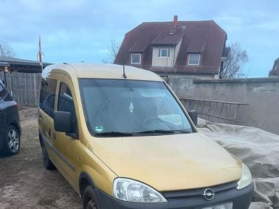 Gebraucht Opel Combo 100 PS (73 kW) 2014 Gold Van / Kleinbus