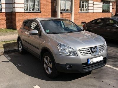 Gebraucht Nissan Qashqai 141 PS (103 kW) 2009 Silber SUV