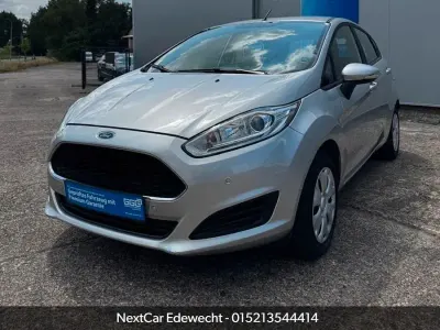Gebraucht Ford Fiesta Trend 75 PS (55 kW) 2016 Silber Kleinwagen