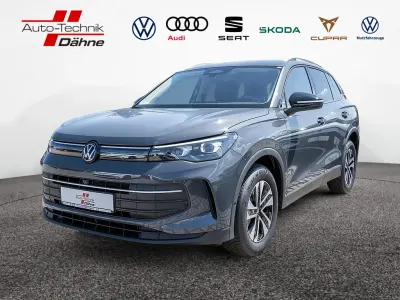 Neu VW Tiguan Life 150 PS (110 kW) 2026 Delfingrau SUV