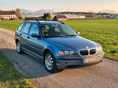 Gebraucht BMW 318 142 PS (104 kW) 2002 Blau Kombi