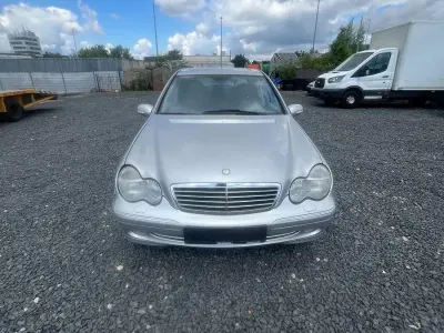Gebraucht Mercedes C320 Elegance 218 PS (160 kW) 2000 Silber Limousine