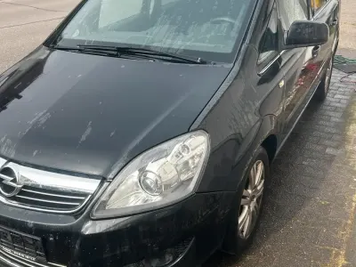 Brugt Opel Zafira 125 HK (91 kW) 2013 Sort MPV