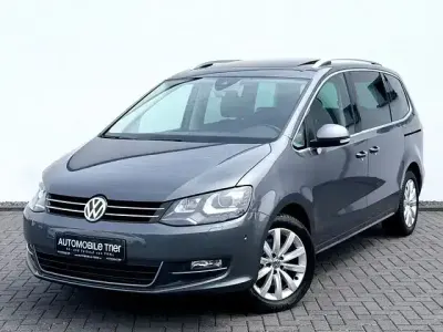 Gebraucht VW Sharan Highline 150 PS (110 kW) 2020 Grau Van / Kleinbus