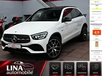 Gebraucht Mercedes GLC300 AMG 306 PS (225 kW) 2021 Weiß SUV
