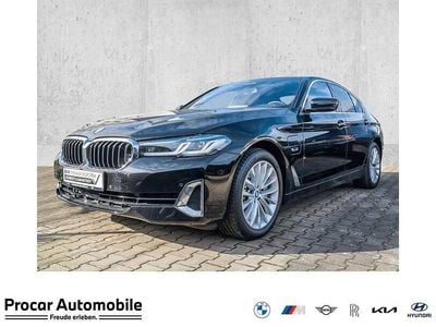 Gebraucht BMW 530e Luxury Line 184 PS (135 kW) 2023 Schwarz uni Limousine