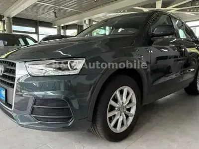 Gebraucht Audi Q3 Sport 125 PS (91 kW) 2018 Grün SUV