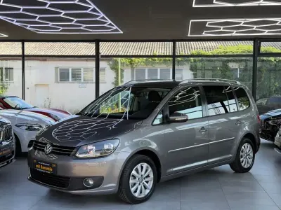 Gebraucht VW Touran Highline 140 PS (102 kW) 2011 Grau Van / Kleinbus