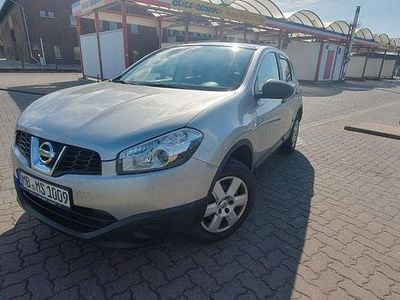 Gebraucht Nissan Qashqai Visia 117 PS (86 kW) 2010 Silber SUV