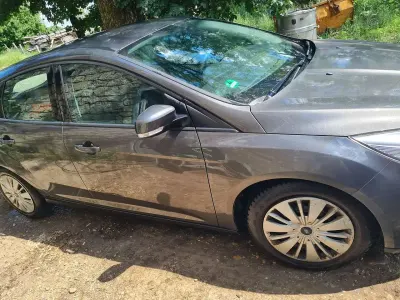 Gebraucht Ford Focus Ambiente 101 PS (74 kW) 2014 Limousine