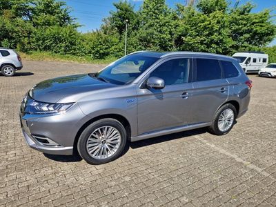 Mitsubishi Outlander P-HEV