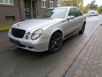 Second-hand Mercedes E280 190 CP (139 kW) 2004 Argintiu Berlinǎ
