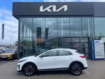 Neu Kia XCeed Spirit 140 PS (102 kW) 2025 (hw2) deluxe white m SUV