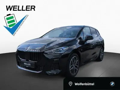Nowe BMW 230 M Sport 326 KM (239 kW) 2026 Czarny Minivan