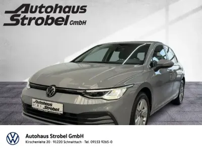 Second-hand VW Golf VIII Life 131 CP (96 kW) 2020 Gri Berlinǎ