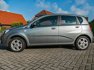 Gebraucht Chevrolet Aveo LT 137 PS (100 kW) 2011 Grau metallic Kleinwagen