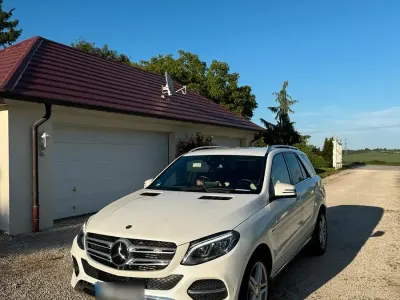 Gebraucht Mercedes GLE250 AMG line 205 PS (150 kW) 2015 Weiß SUV