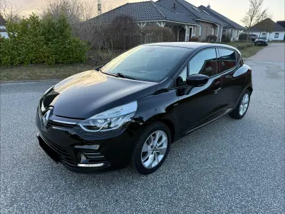 Gebraucht Renault Clio LIMITED 73 PS (53 kW) 2017 Schwarz Kleinwagen