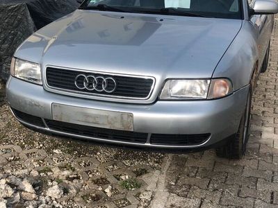 gebraucht Audi A4  1,6 liternotor,sparsam