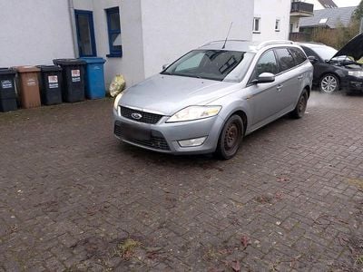 Gebraucht Ford Mondeo Titanium 140 PS (102 kW) 2010 Blau Kombi