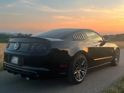 Gebraucht Ford Mustang 426 PS (313 kW) 2013 Schwarz Coupé