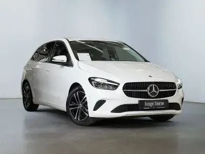Gebraucht Mercedes B200 Progressive 163 PS (119 kW) 2025 Weiß Van / Kleinbus