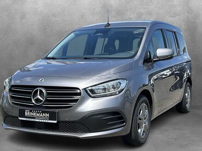 Gebraucht Mercedes T180 Style 116 PS (85 kW) 2024 Chromitgrau metallic Van / Kleinbus