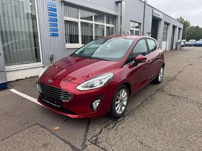 Gebraucht Ford Fiesta Titanium 101 PS (74 kW) 2019 Rubyrot (metallic) Kleinwagen