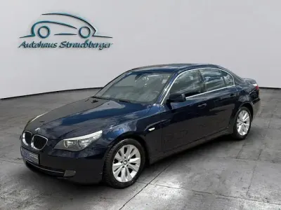 Gebraucht BMW 520 Exclusive 177 PS (130 kW) 2009 Blau Limousine