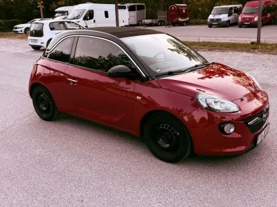 Usata Opel Adam Open Air 90 CV (66 kW) 2015 Rosso Utilitaria