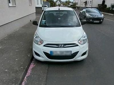 Second-hand Hyundai i10 69 CP (50 kW) 2013 Alb Hatchback