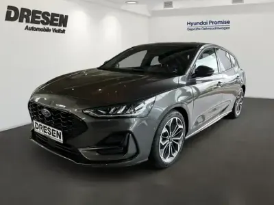 Gebraucht Ford Focus ST-Line X 125 PS (91 kW) 2024 Grau Limousine