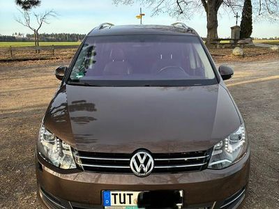 Second-hand VW Sharan Highline 170 CP (125 kW) 2011 Maro Monovolum