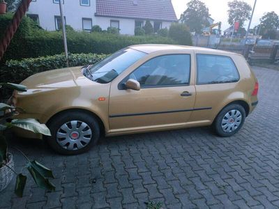 VW Golf IV