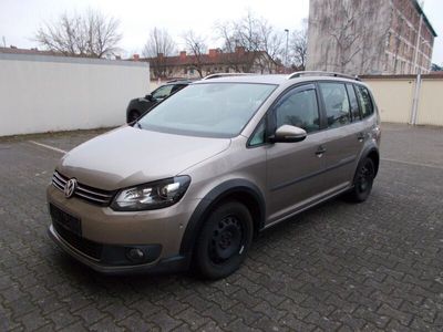 VW Touran Cross