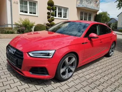 Gebraucht Audi A5 Sportback Sport 190 PS (139 kW) 2020 Rot Kleinwagen