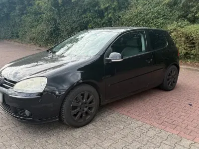 Gebraucht VW Golf V 80 PS (58 kW) 2008 Schwarz Kleinwagen
