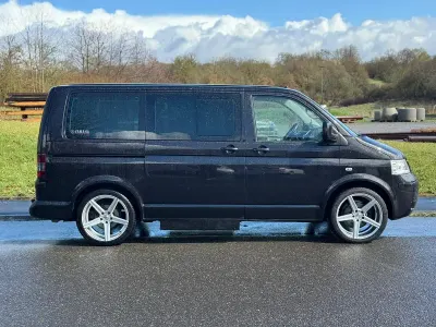 Gebraucht VW Multivan Highline 174 PS (127 kW) 2008 Schwarz Van / Kleinbus