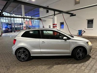 Gebraucht VW Polo 90 PS (66 kW) 2010 Silber Kleinwagen