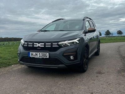 Gebraucht Dacia Jogger Extreme 110 PS (80 kW) 2023 Grau Van / Kleinbus